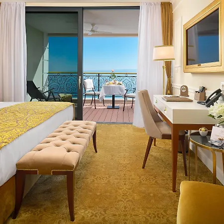 Harmony 4* 스플리트