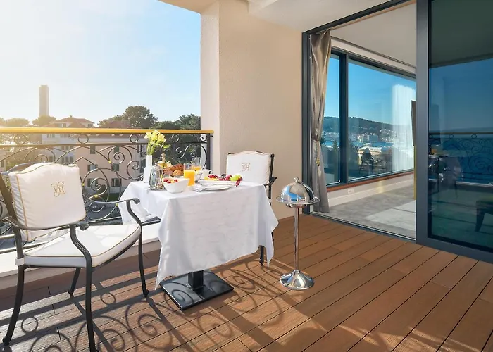 Harmony 4* 스플리트